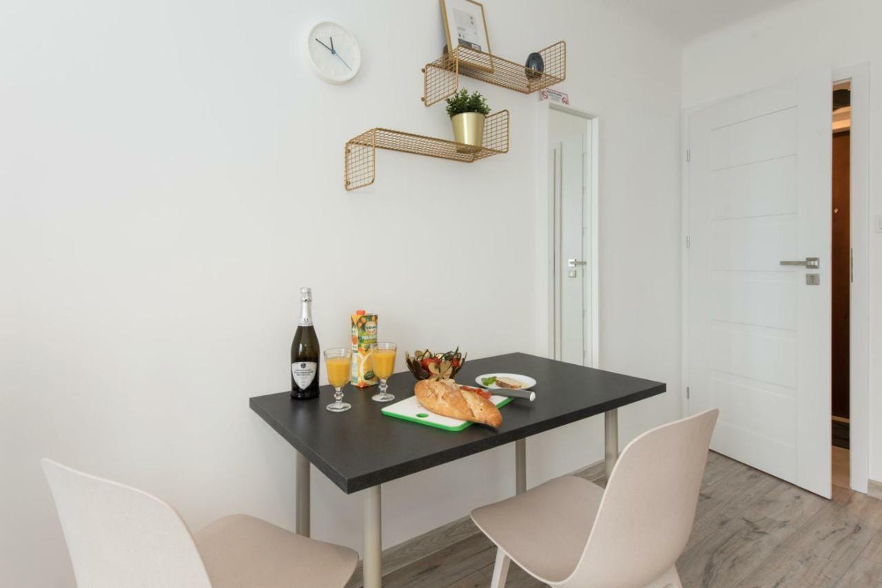 Superapart Belwederska A Ministudio, Balcony, Kitchen, Pet-Friendly, Tv & Wifi Warschau Exterior foto