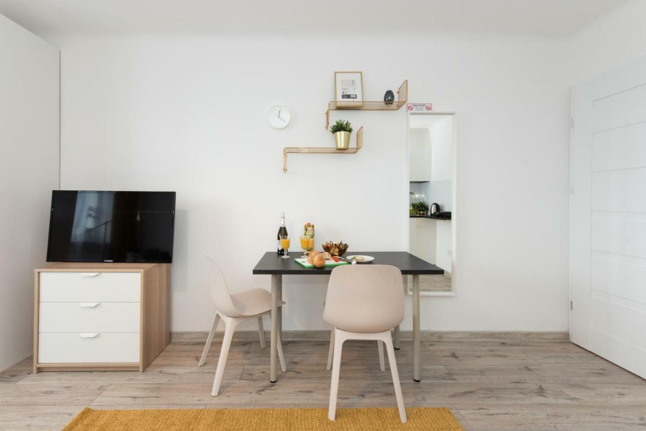 Superapart Belwederska A Ministudio, Balcony, Kitchen, Pet-Friendly, Tv & Wifi Warschau Exterior foto